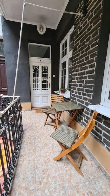 Your Royal 2 Bedroom City Center Stay 베오그라드 외부 사진
