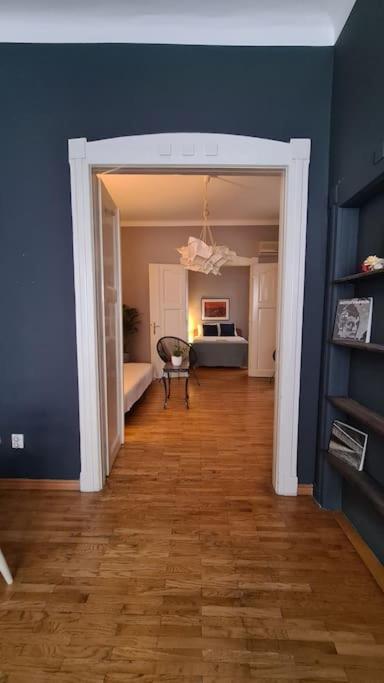Your Royal 2 Bedroom City Center Stay 베오그라드 외부 사진